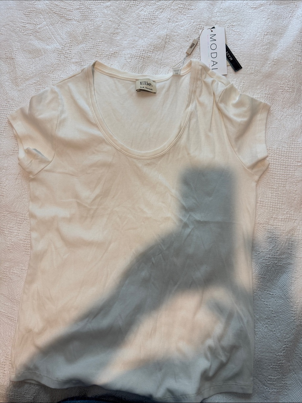 Elie Tahari Women’s Scoop Neck Short Sleeve Tee - Cream